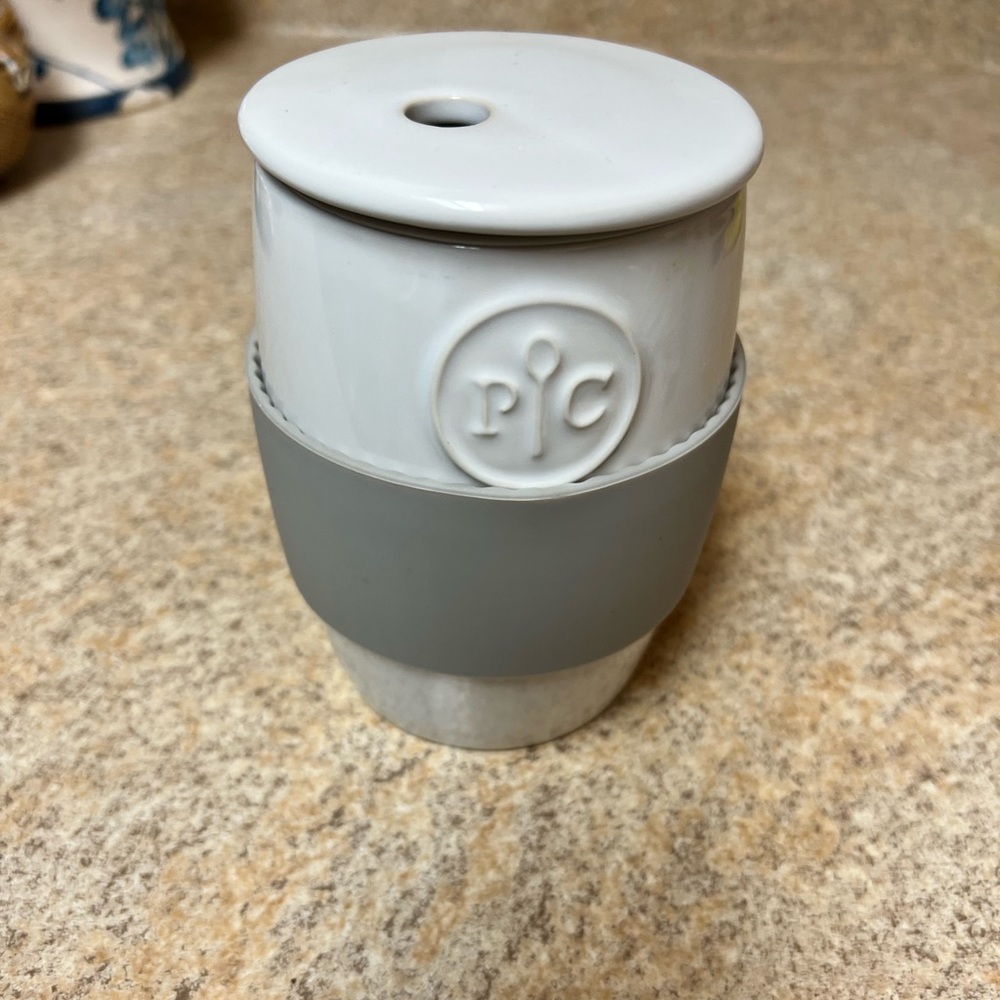 Pampered chef ceramic egg cooker